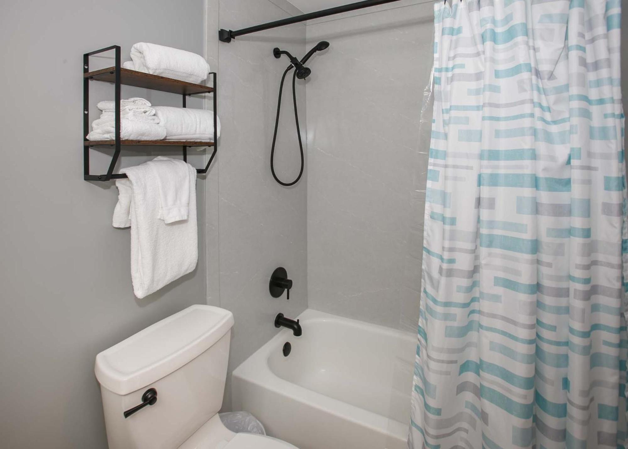 Sea Oats Beachfront Condo: Renovated 2BR with Pools and Pier Access Gulf Shores Exterior photo